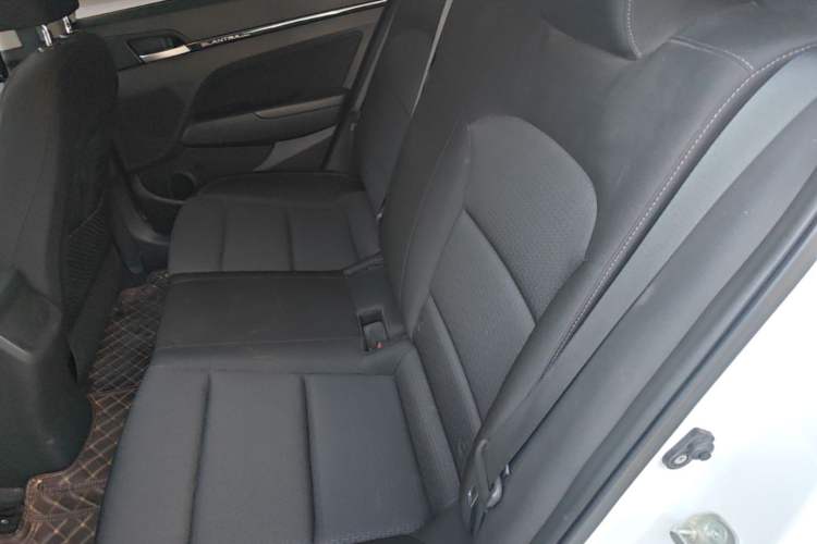 Used Hyundai Elantra (6th Generation / Lingdong) 2016 1.6L Automatic ZhiXuan – Elite Version Left Rear Seat