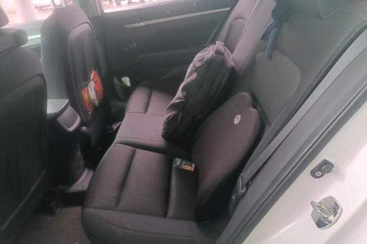 Used Hyundai Elantra (6th Generation / Lingdong) 2016 1.6L Automatic ZhiXuan – Elite Version Left Rear Seat