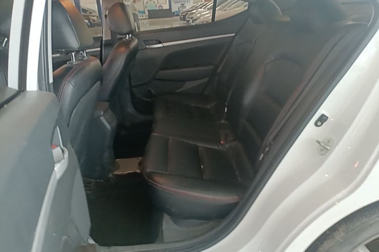 Used Hyundai Elantra (6th Generation / Lingdong) 2016 1.6L Manual ZhiXuan·Youth Edition Left Rear Seat