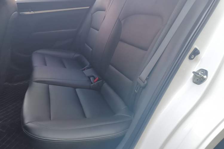 Used Hyundai Elantra (6th Generation / Lingdong) 2016 1.6L Automatic ZhiXuan – Elite Version Left Rear Seat