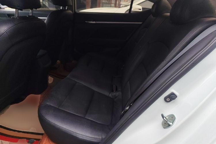 Used Hyundai Elantra (6th Generation / Lingdong) 2016 1.6L Automatic ZhiXuan – Elite Version Left Rear Seat