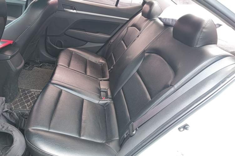 Used Hyundai Elantra (6th Generation / Lingdong) 2016 1.6L Automatic ZhiXuan – Elite Version Left Rear Seat