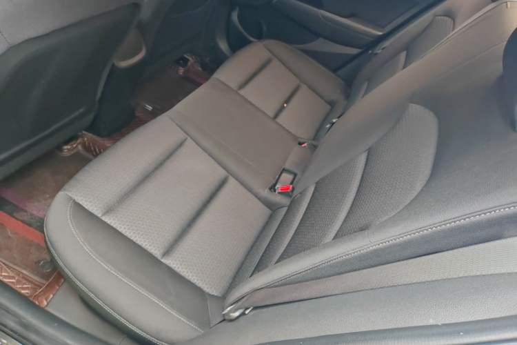 Used Hyundai Elantra (6th Generation / Lingdong) 2016 1.6L Automatic ZhiXuan – Elite Version Left Rear Seat