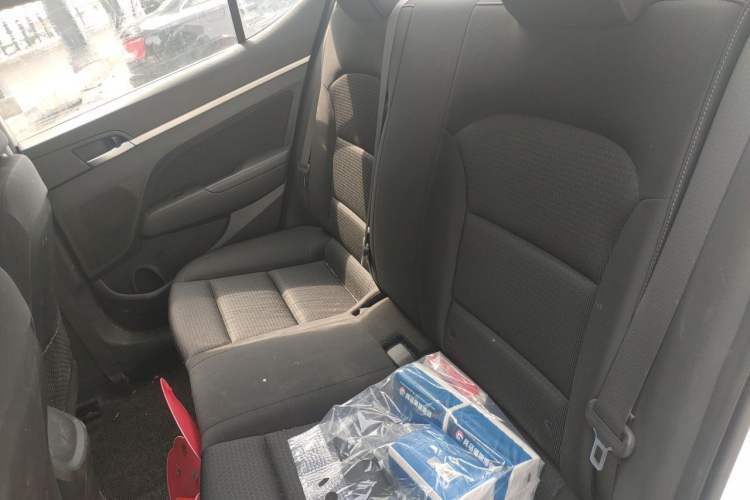 Used Hyundai Elantra (6th Generation / Lingdong) 2016 1.6L Automatic ZhiXuan – Elite Version Left Rear Seat