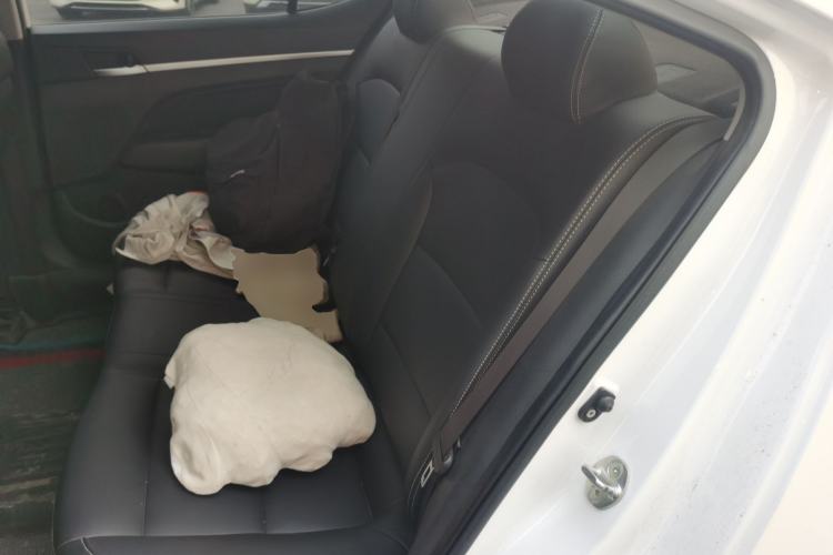 Used Hyundai Elantra (6th Generation / Lingdong) 2016 1.6L Automatic ZhiXuan – Elite Version Left Rear Seat