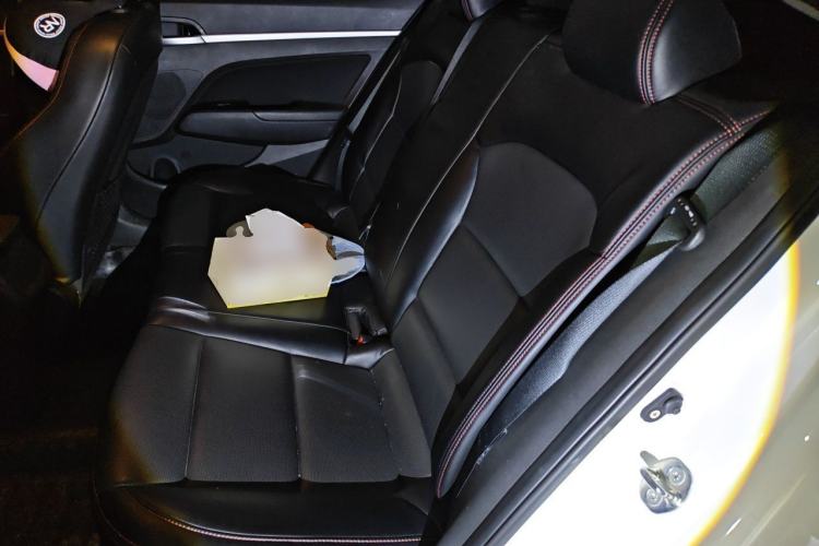 Used Hyundai Elantra (6th Generation / Lingdong) 2016 1.6L Automatic ZhiXuan – Elite Version Left Rear Seat