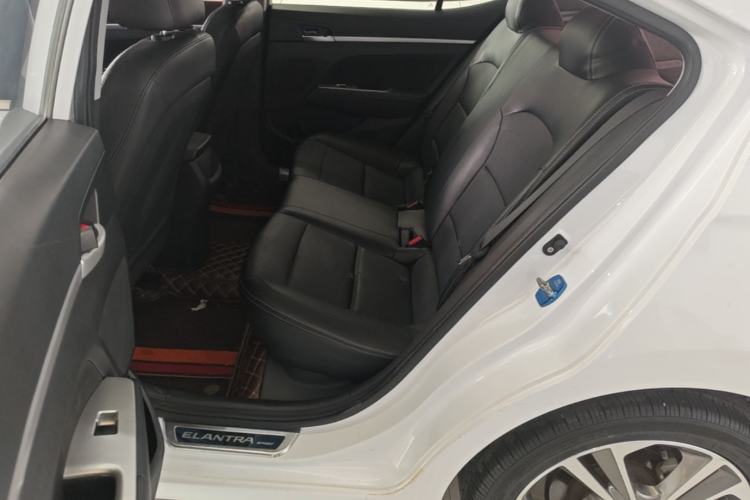 Used Hyundai Elantra (6th Generation / Lingdong) 2016 1.6L Automatic ZhiXuan – Elite Version Left Rear Seat