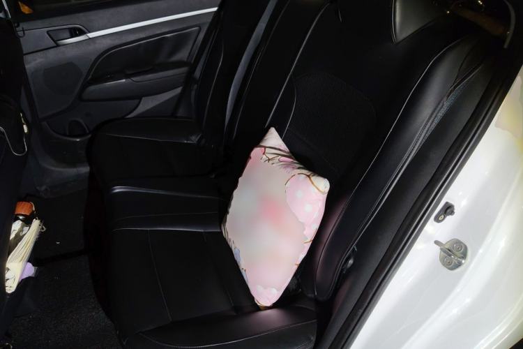 Used Hyundai Elantra (6th Generation / Lingdong) 2016 1.6L Automatic ZhiXuan – Elite Version Left Rear Seat