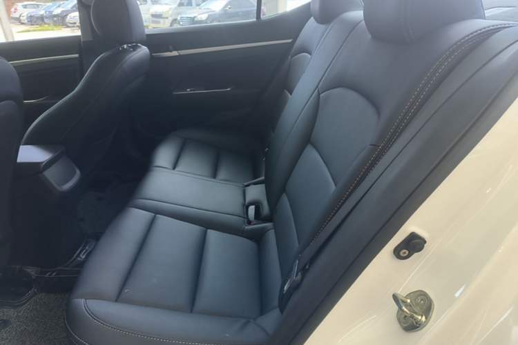 Used Hyundai Elantra (6th Generation / Lingdong) 2016 1.6L Automatic ZhiXuan – Elite Version Left Rear Seat