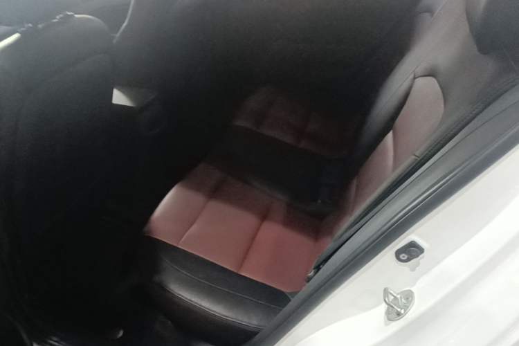 Used Hyundai Elantra (6th Generation / Lingdong) 2016 1.6L Automatic ZhiXuan – Elite Version Left Rear Seat