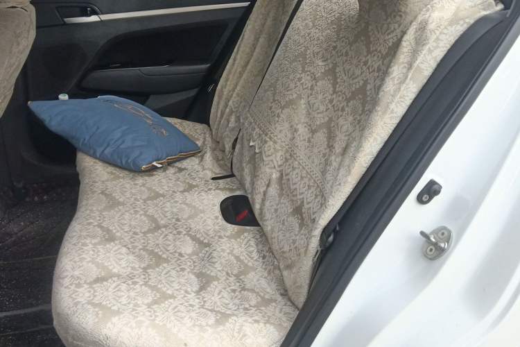Used Hyundai Elantra (6th Generation / Lingdong) 2016 1.6L Automatic ZhiXuan – Elite Version Left Rear Seat