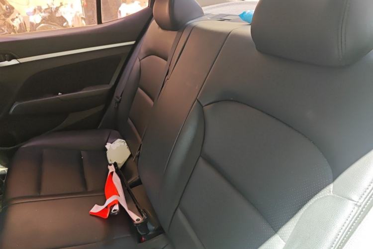Used Hyundai Elantra (6th Generation / Lingdong) 2016 1.6L Automatic ZhiXuan – Elite Version Left Rear Seat