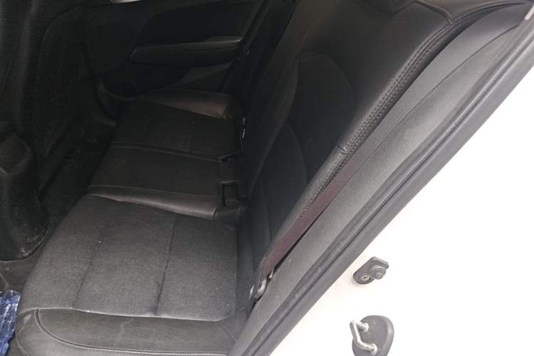 Used Hyundai Elantra (6th Generation / Lingdong) 2016 1.6L Automatic ZhiXuan – Elite Version Left Rear Seat