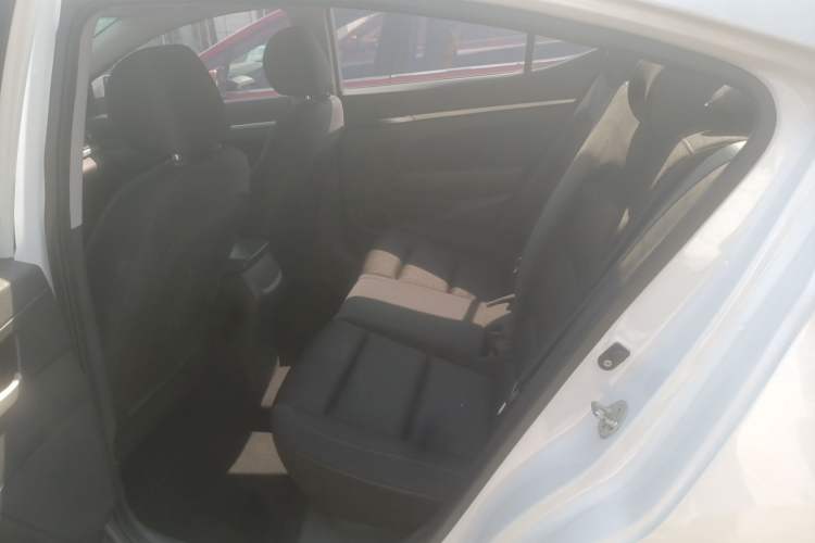 Used Hyundai Elantra (6th Generation / Lingdong) 2016 1.6L Automatic ZhiXuan – Elite Version Left Rear Seat