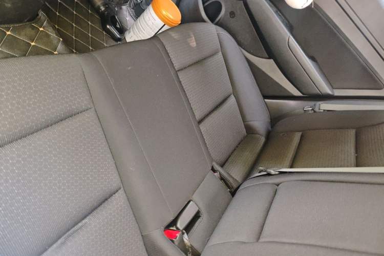 Used Hyundai Elantra (6th Generation / Lingdong) 2016 1.4T Dual-Clutch Xuan Dong · Dynamic Version Left Rear Seat