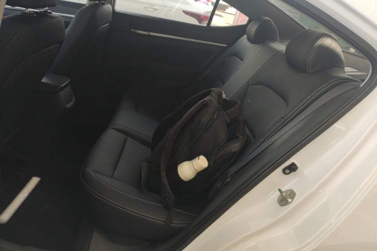 Used Hyundai Elantra (6th Generation / Lingdong) 2016 1.6L Automatic ZhiXuan – Elite Version Left Rear Seat