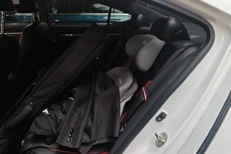 Used Hyundai Elantra (6th Generation / Lingdong) 2016 1.6L Manual ZhiXuan · Dynamic Model Left Rear Seat