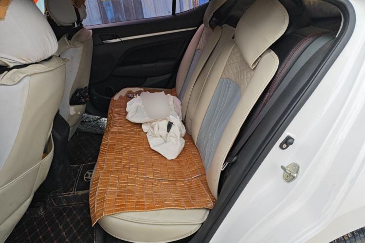 Used Hyundai Elantra (6th Generation / Lingdong) 2016 1.6L Automatic ZhiXuan – Elite Version Left Rear Seat