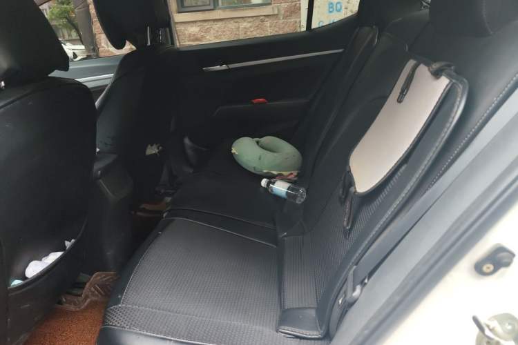 Used Hyundai Elantra (6th Generation / Lingdong) 2016 1.6L Automatic ZhiXuan – Elite Version Left Rear Seat