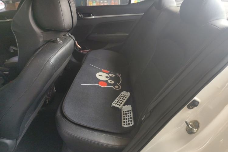 Used Hyundai Elantra (6th Generation / Lingdong) 2016 1.6L Automatic ZhiXuan – Elite Version Left Rear Seat