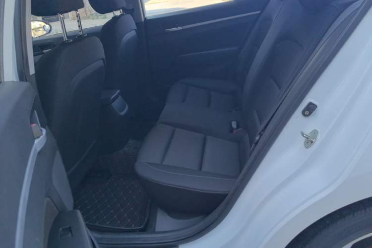 Used Hyundai Elantra (6th Generation / Lingdong) 2016 1.6L Automatic ZhiXuan – Elite Version Left Rear Seat