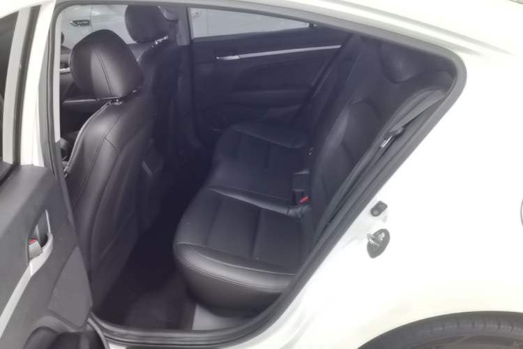 Used Hyundai Elantra (6th Generation / Lingdong) 2016 1.6L Automatic ZhiXuan – Elite Version Left Rear Seat