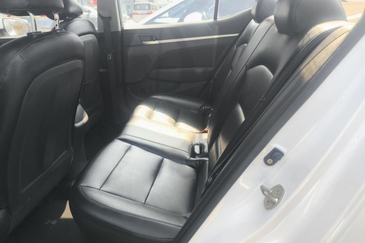Used Hyundai Elantra (6th Generation / Lingdong) 2016 1.6L Automatic ZhiXuan – Elite Version Left Rear Seat