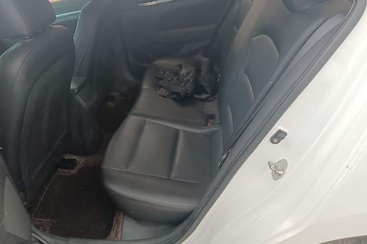 Used Hyundai Elantra (6th Generation / Lingdong) 2016 1.6L Automatic ZhiXuan – Elite Version Left Rear Seat