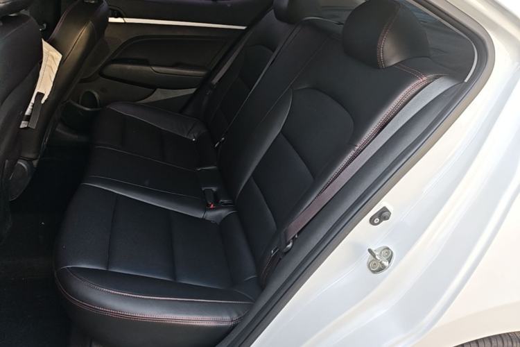 Used Hyundai Elantra (6th Generation / Lingdong) 2016 1.6L Automatic ZhiXuan – Elite Version Left Rear Seat