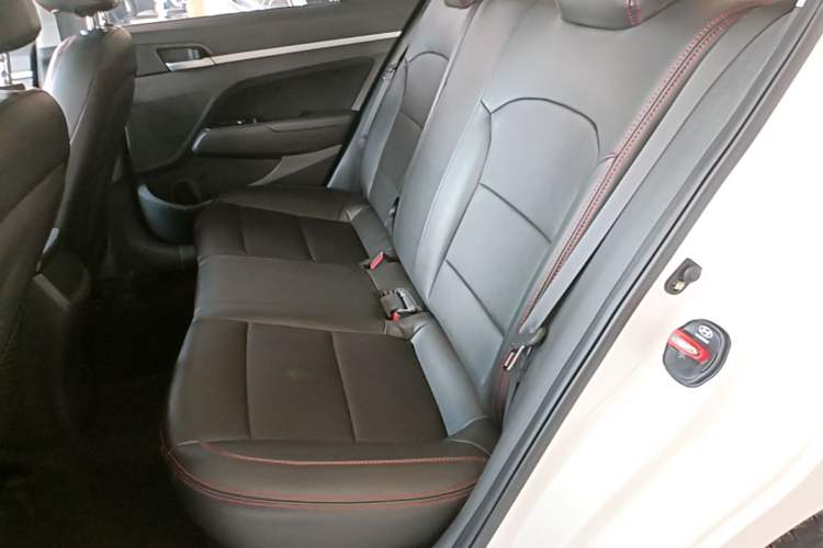 Used Hyundai Elantra (6th Generation / Lingdong) 2016 1.6L Automatic ZhiXuan – Elite Version Left Rear Seat