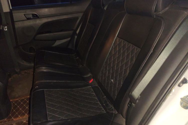 Used Hyundai Elantra (6th Generation / Lingdong) 2016 1.4T Dual-Clutch Xuan Dong · Dynamic Version Left Rear Seat