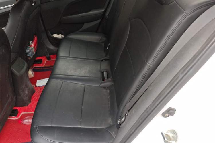 Used Hyundai Elantra (6th Generation / Lingdong) 2016 1.6L Automatic ZhiXuan – Elite Version Left Rear Seat