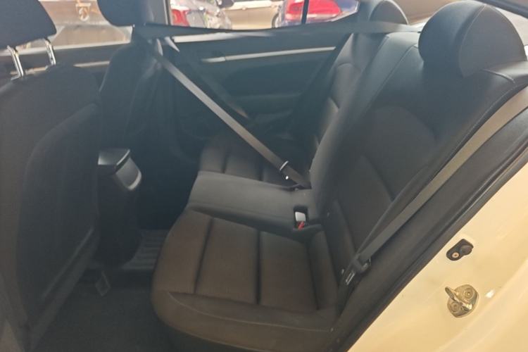 Used Hyundai Elantra (6th Generation / Lingdong) 2016 1.6L Automatic ZhiXuan – Elite Version Left Rear Seat