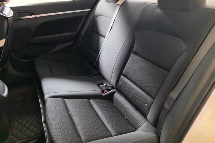 Used Hyundai Elantra (6th Generation / Lingdong) 2016 1.6L Automatic ZhiXuan – Elite Version Left Rear Seat