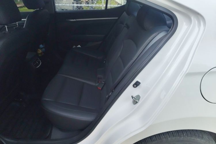 Used Hyundai Elantra (6th Generation / Lingdong) 2016 1.6L Automatic ZhiXuan · Luxury Version Left Rear Seat
