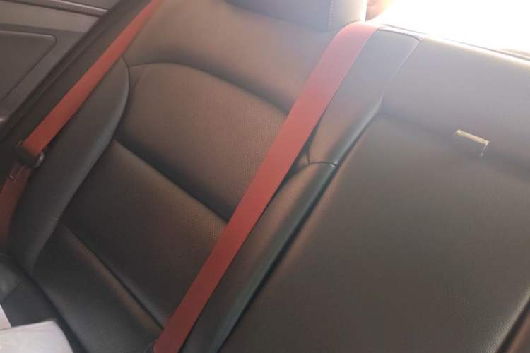 Used Hyundai Elantra (6th Generation / Lingdong) 2016 1.4T Dual-Clutch Xuan Dong · Dynamic Version Left Rear Seat