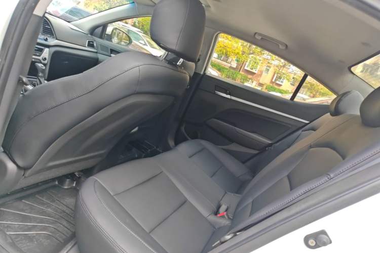 Used Hyundai Elantra (6th Generation / Lingdong) 2016 1.6L Automatic ZhiXuan – Elite Version Left Rear Seat
