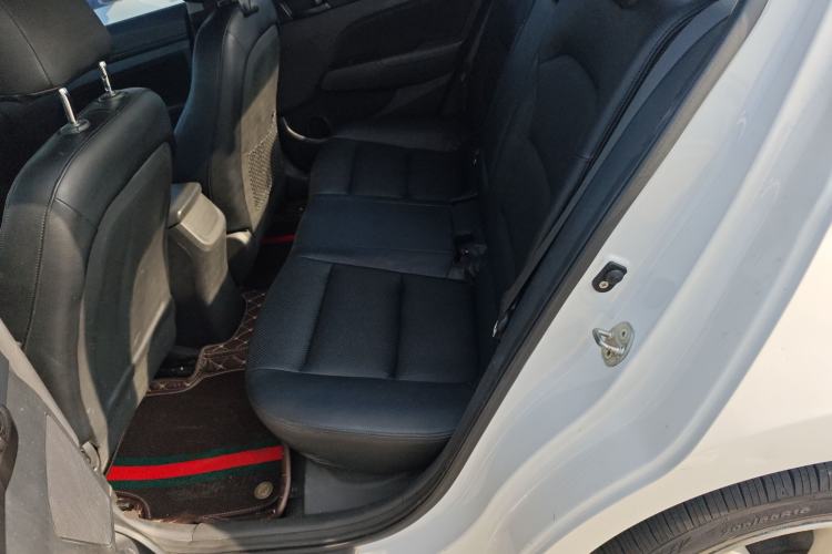 Used Hyundai Elantra (6th Generation / Lingdong) 2016 1.4T Dual-Clutch Xuan Dong · Dynamic Version Left Rear Seat