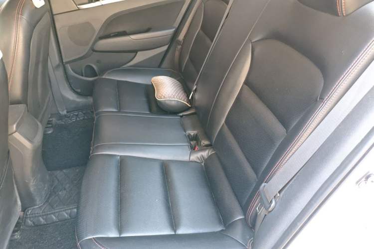 Used Hyundai Elantra (6th Generation / Lingdong) 2016 1.6L Manual ZhiXuan·Youth Edition Left Rear Seat