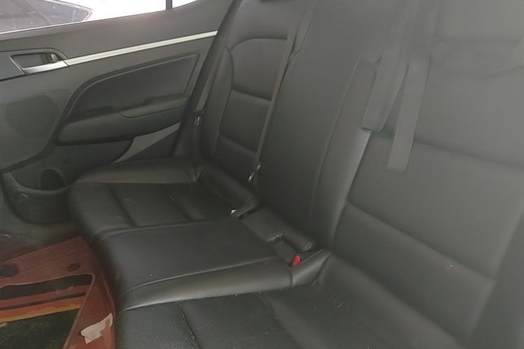 Used Hyundai Elantra (6th Generation / Lingdong) 2016 1.6L Automatic ZhiXuan – Elite Version Left Rear Seat