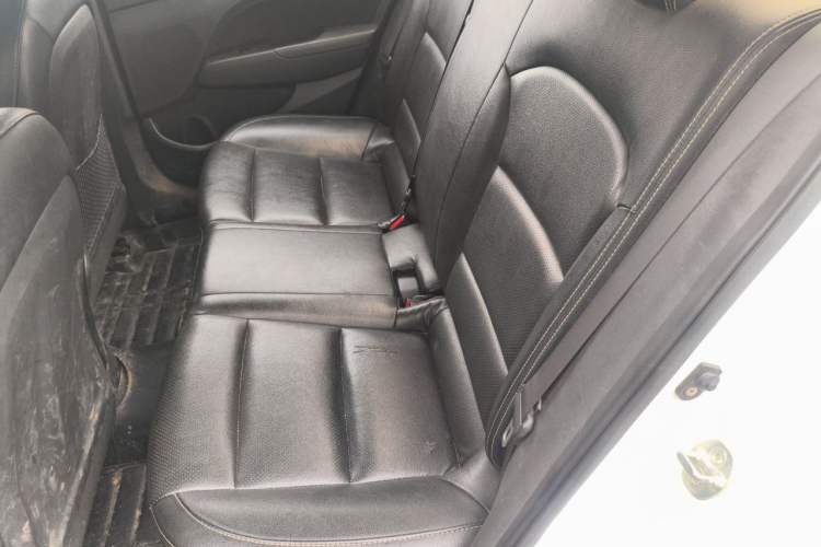 Used Hyundai Elantra (6th Generation / Lingdong) 2016 1.6L Automatic ZhiXuan – Elite Version Left Rear Seat