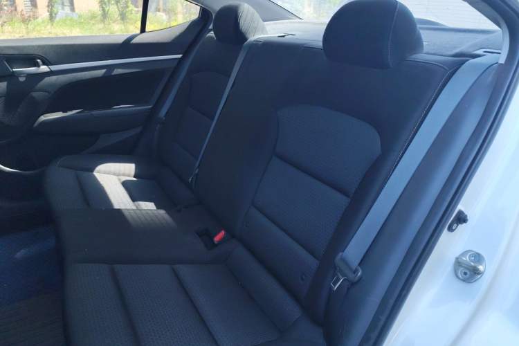 Used Hyundai Elantra (6th Generation / Lingdong) 2016 1.6L Automatic ZhiXuan – Elite Version Left Rear Seat