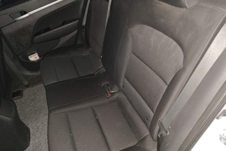 Used Hyundai Elantra (6th Generation / Lingdong) 2016 1.6L Manual ZhiXuan·Youth Edition Left Rear Seat