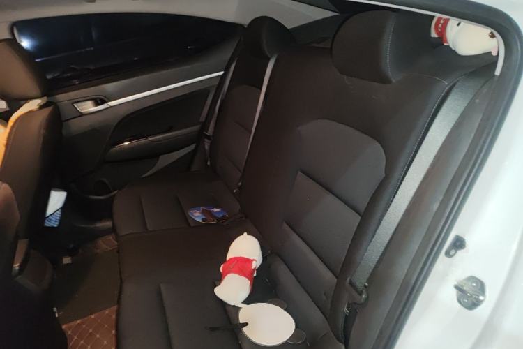 Used Hyundai Elantra (6th Generation / Lingdong) 2016 1.6L Automatic ZhiXuan – Elite Version Left Rear Seat