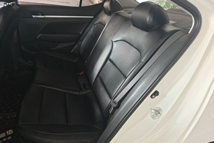 Used Hyundai Elantra (6th Generation / Lingdong) 2016 1.6L Automatic ZhiXuan – Elite Version Left Rear Seat