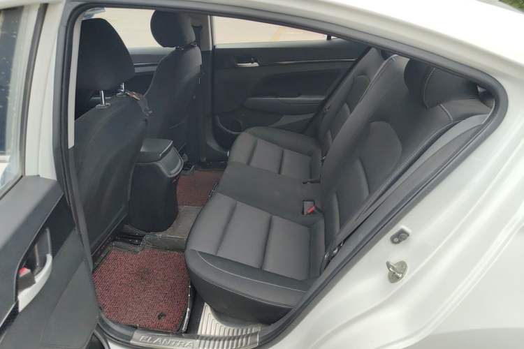 Used Hyundai Elantra (6th Generation / Lingdong) 2016 1.6L Automatic ZhiXuan – Elite Version Left Rear Seat