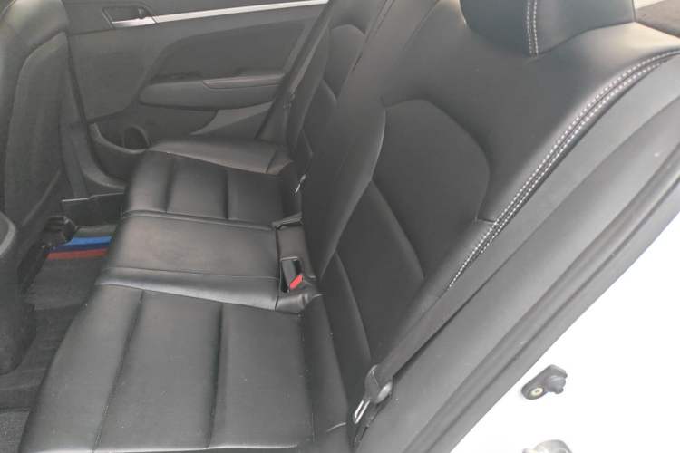 Used Hyundai Elantra (6th Generation / Lingdong) 2016 1.6L Automatic ZhiXuan – Elite Version Left Rear Seat