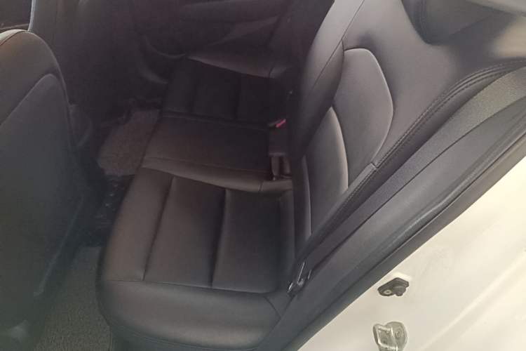 Used Hyundai Elantra (6th Generation / Lingdong) 2016 1.6L Automatic ZhiXuan – Elite Version Left Rear Seat