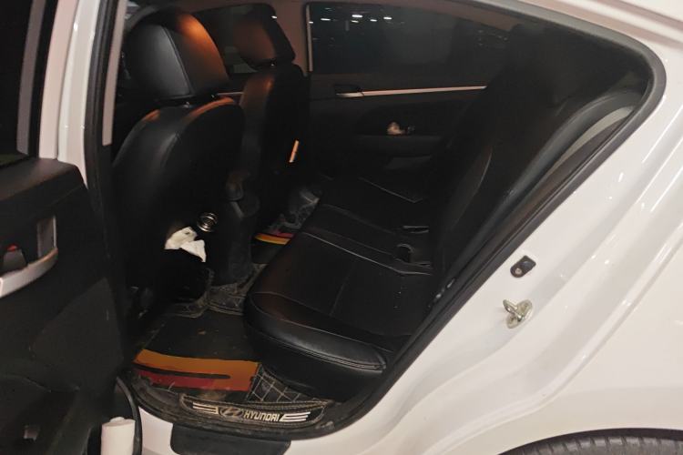 Used Hyundai Elantra (6th Generation / Lingdong) 2016 1.6L Automatic ZhiXuan – Elite Version Left Rear Seat