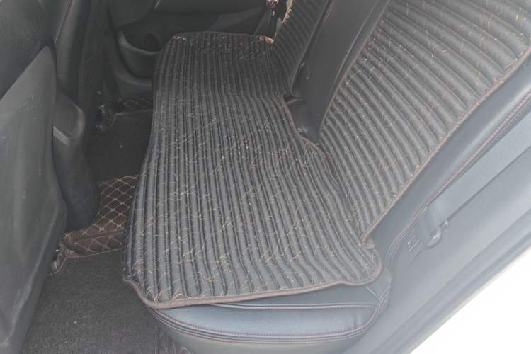 Used Hyundai Elantra (6th Generation / Lingdong) 2016 1.6L Automatic ZhiXuan – Elite Version Left Rear Seat